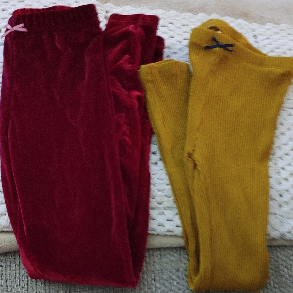 Pink Chicken Red and Yellow Leggins